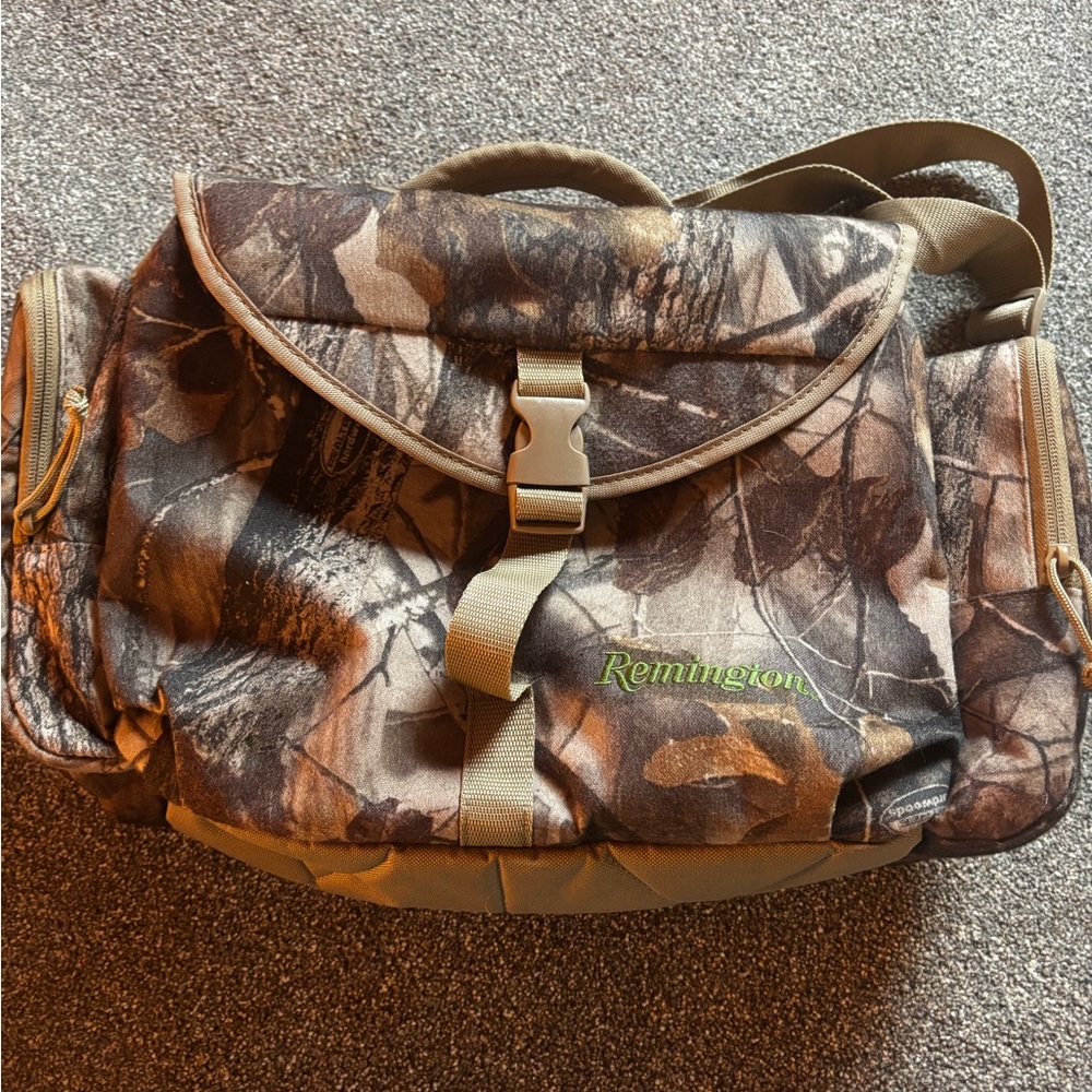 Remington Brown Camouflage Messenger /ammo Bag/hunting